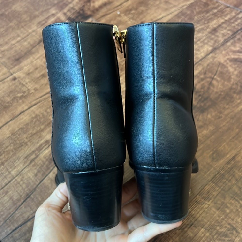Worn twice Coach Pacey pointed toe black leather booties ankle boots classy 7 - Picture 7 of 16